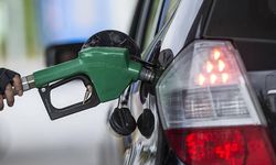 Küresel Piyasalardaki Dalgalanma Akaryakıt Fiyatlarını Yükseltti: Motorine Zam!