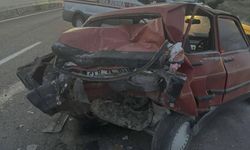 Kırıkkale’de Otomobil İle Kamyonet Çarpıştı: 1 Ölü, 2 Yaralı