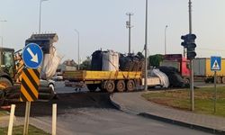 Tarsus’ta Tırdan Düşen Plastik Ham Madde Trafiği Aksattı