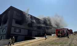 Arnavutköy'de Büyük Yangın: Gökyüzü Kara Dumanlarla Kaplandı