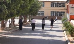YKS Heyecanı: Gençlerin Yanı Sıra 50 Yaş Üstü Adaylar da Sınava Girdi