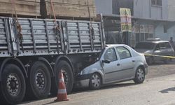 Kamyona Arkadan Çarpan Kadın Sürücü Hayatını Kaybetti