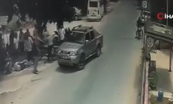 Araçlarını İnsanların Üzerine Sürüp Çarptılar... O Anlar Kamerada