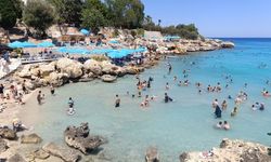 Mersin'de Sıcak Hava Etkisini Sürdürüyor