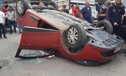 Kars’ta Feci Çarpışma: Araç Devrildi, 3 Kişi Yaralandı!
