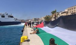 Rodos’ta liman karıştı: İsrailli turistleri görünce böyle tepki verdiler!