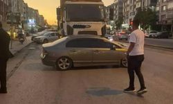 500 Metrelik Korku! Hafriyat Kamyonu Otomobili Fark Etmeden Sürükledi