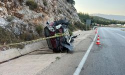Antalya Kaş'ta Kamyonet Şarampole Devrildi: 6 Kişi Yaralandı