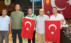 Asker Uğurlama Coşkusu Mahalleyi Sardı: Başkan Kara’dan Duygusal Mesaj