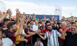 Mersin’de Zafer Bayramı, Ayvagediğispor’un Kupasıyla Taçlandı