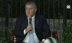 Gençlik ve Spor Bakanı Osman Aşkın Bak, Diyarbakır’da Gençlerle Buluştu