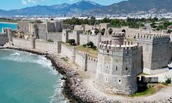 Mersin Sahilindeki O Devasa Kalenin İçinde Neredeyse Bir Şehir Saklı! Türkiye’nin En Büyük Kalelerinden Biri Neden Bu Kadar Göz Ardı Ediliyor?