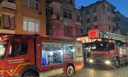 Mahallede Panik Anları! Psikolojik Sorunları Olan Kişi Evini Yaktı