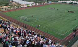 Erdemli’de Nefes Kesen Final: Tribünler Doldu, Taraftarlar Maçı Tepelerden İzledi