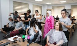 Kendi İşini Kurmak İsteyenlere Mersin’den Müjde: Ücretsiz Eğitimle Meslek Sahibi Olma Fırsatı!