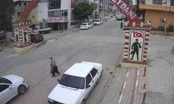 Ne Yaya Geçidi Var Ne Refakat! Görme Engelliye Otomobil Çarptı