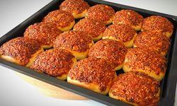 Mersin usulü biberli ekmek sosyal medyada gündem oldu! Biberli ekmek nasıl yapılır, Mersinlilerin kullandıkları baharatlar nelerdir?