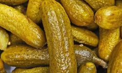 Mersinlilerin Gizli Lezzeti Ortaya Çıktı! İşte En Kolay Salatalık Turşusu Tarifi