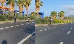 Dakikalarca Tek Teker Üzerinde İlerledi, Trafik Felç Oldu: O Anlar Kamerada!