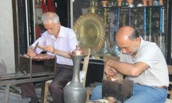 Yarım Asırdır El Emeğiyle Üretiyorlar: Bu Meslek Bitiyor Mu?