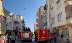Evi Yakıp Dama Çıktı! Mersin’de Mahalleliyi Çileden Çıkardı