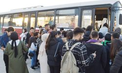 Mersin’de Servis Fiyatları Cep Yakıyor, Öğrenciler Yollarda