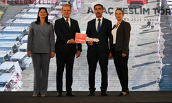 Vahap Seçer’den Çameli Belediyesine Destek: Yeni Kamyonet Teslim Edildi
