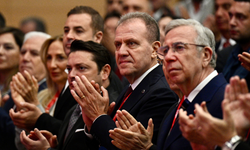 Mersin Büyükşehir Belediye Başkanı Vahap Seçer’den Özgür Özel’e Tebrik Mesajı