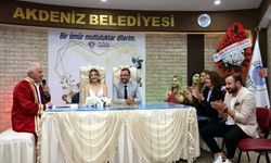 Akdeniz'de 4,5 yılda 9 bini aşkın çiftin resmi nikahı kıyıldı