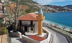 Kaş`taki  142 yıllık Lami Bey Camii`nin restorasyonu tamamlandı