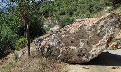 KOZAN'DA MEYDANA GELEN DEPREM OSMANİYE'DE PANİK YARATTI, DÜŞEN KAYALAR YAYLA YOLUNU KAPATTI