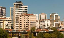 Türkiye'de gençlerin yarısı aşırı kalabalık evlerde yaşıyor