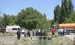 Burdur`da kaybolan 7 yaşındaki çocuğu aramak için su kanalında çalışma başlatıldı