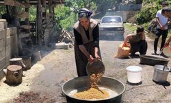 Köylülerin kışlık bulgur mesaisinde kazanlar kaynamaya başladı