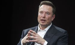 Elon Musk'tan Twitter hamlesi