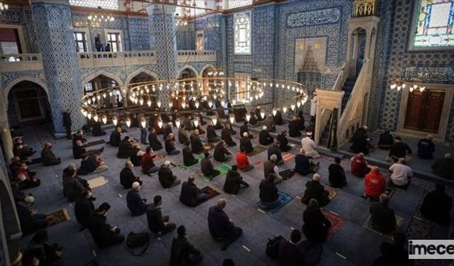Mersin'de Ramazan Bayramı Namazı Saat Kaçta?