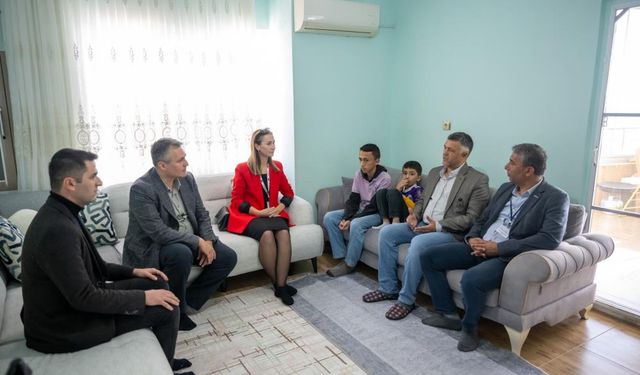 Mersin Büyükşehir Belediyesi Öğretmenleri Ev Ziyaretlerini Sürdürüyor