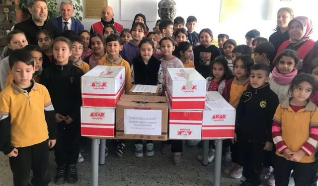 Bozyazı'da Öğrenciler Ramazan Paketi Hazırladı