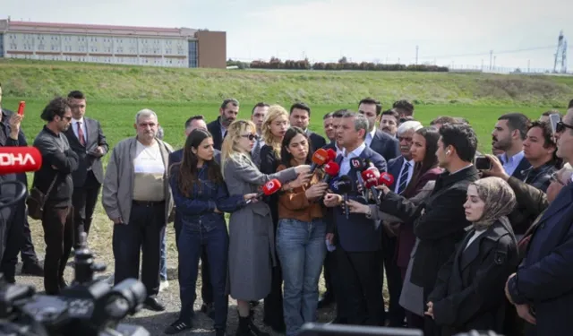 X Hesabı Engellendikten Sonra: CHP Genel Başkanı Özgür Özel'den İmamoğlu'na Ziyaret