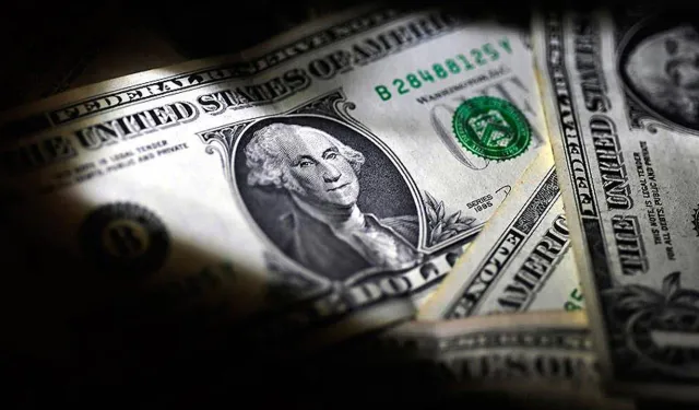 Döviz Kurları Haftaya Yüksek Başladı: Dolar ve Euro’da Dalgalanma Sürüyor