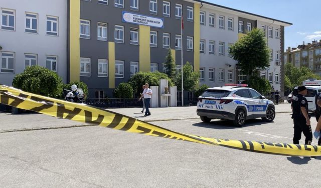 Konya'da Okulda Kan Donduran Cinayet: Öğretmen, Arkadaşı Tarafından Katledildi