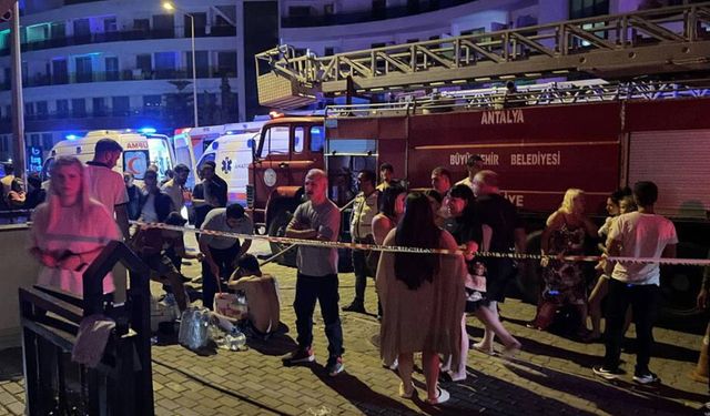 5 Yıldızlı Otelde Korkutan Yangın: Otel Mühürlendi, Turistler Tahliye Edildi