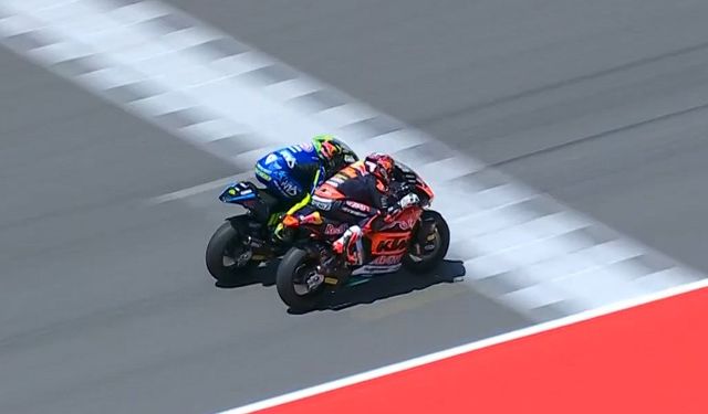 Deniz Öncü Moto2'de Tarih Yazdı: 0.003 Saniyeyle İlk Zafer!
