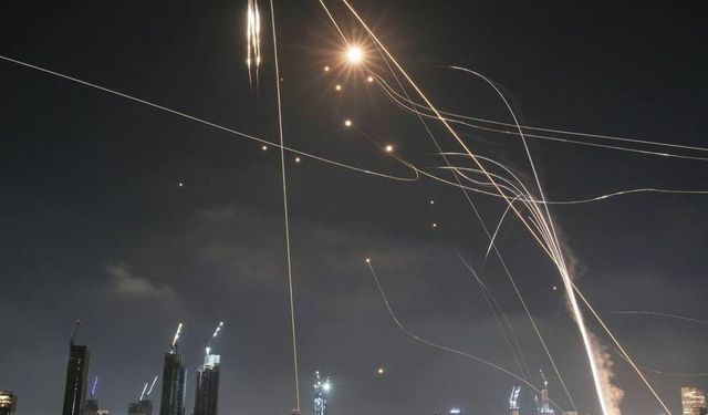 İran’dan İsrail’e Füze Yağmuru: “İsrail İçin Acı Dolu Olacak”