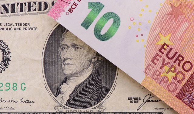 10 Haziran Salı 2025 Bayram Tatili Sonrası Döviz Piyasasında Sakin Başlangıç