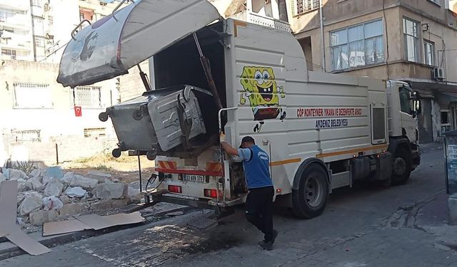 Akdeniz Belediyesi'nden 7/24 Temizlik Seferberliği