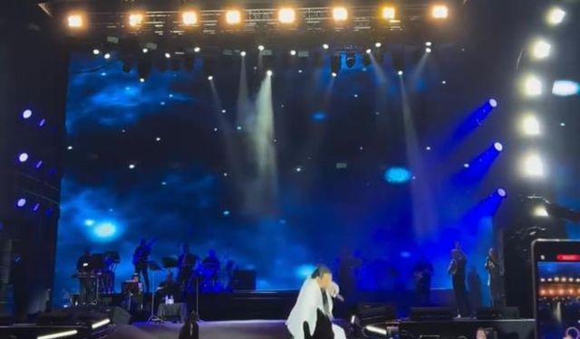 Kültür Yolu Festivali’nde Bayhan Sahnede Düşme Talihsizliği Yaşadı
