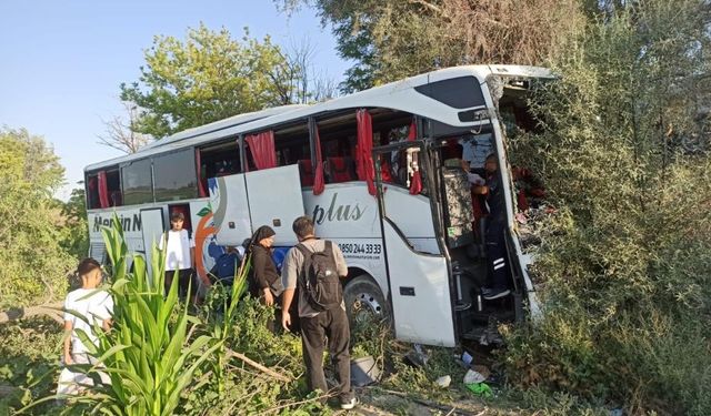Yolcu Otobüsü Şarampole Uçtu: 7 Kişi Yaralandı