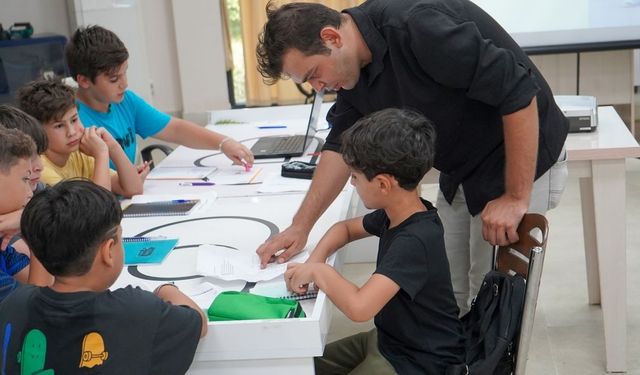 Tarsuslu Gençler Yapay Zeka ile Geleceğe Hazırlanıyor