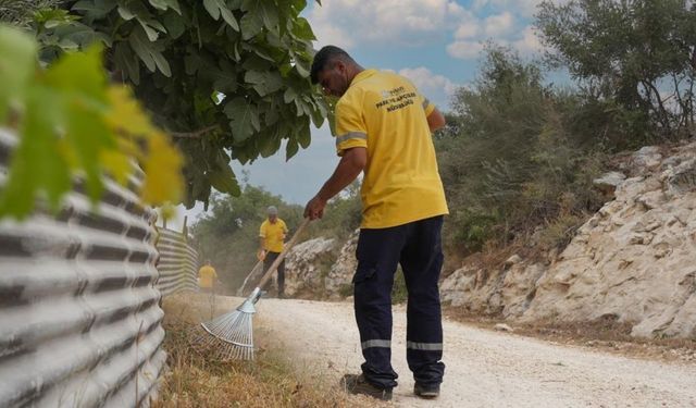 Tarsus’un Kırsalında Temizlik Rüzgârı: Çavdarlı Yepyeni Bir Yüzle!